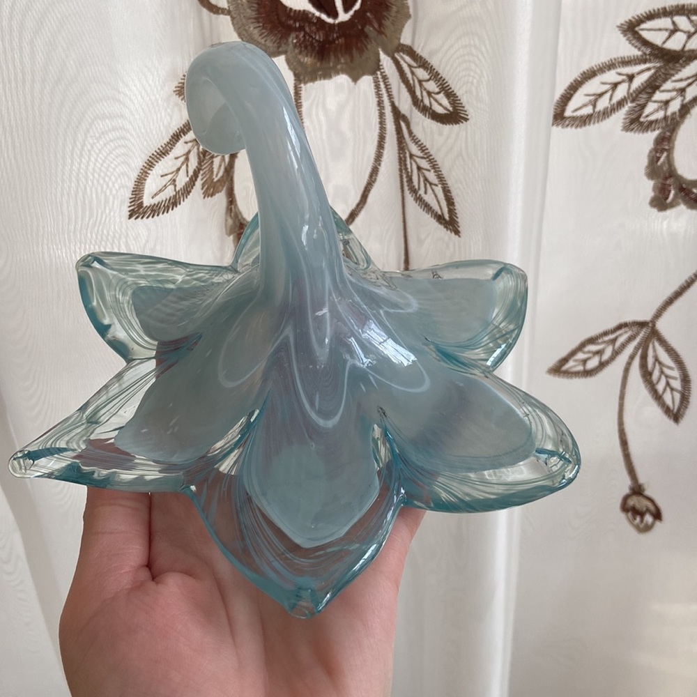 SOLD IN BUNDLE -! Murano Blue Swirl Art Glass Flower - Picture 8 of 9